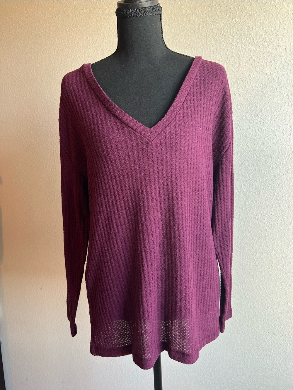 PINK Victoria's Secret Plum V-Neck Waffle Knit Lightweight Sweater Oversized S M